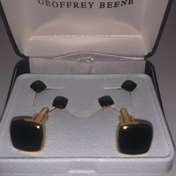 Set of Men’s Black Cuff Links and 4 Shirt Studs Set By Geoffrey Beene - Picture 3 of 3